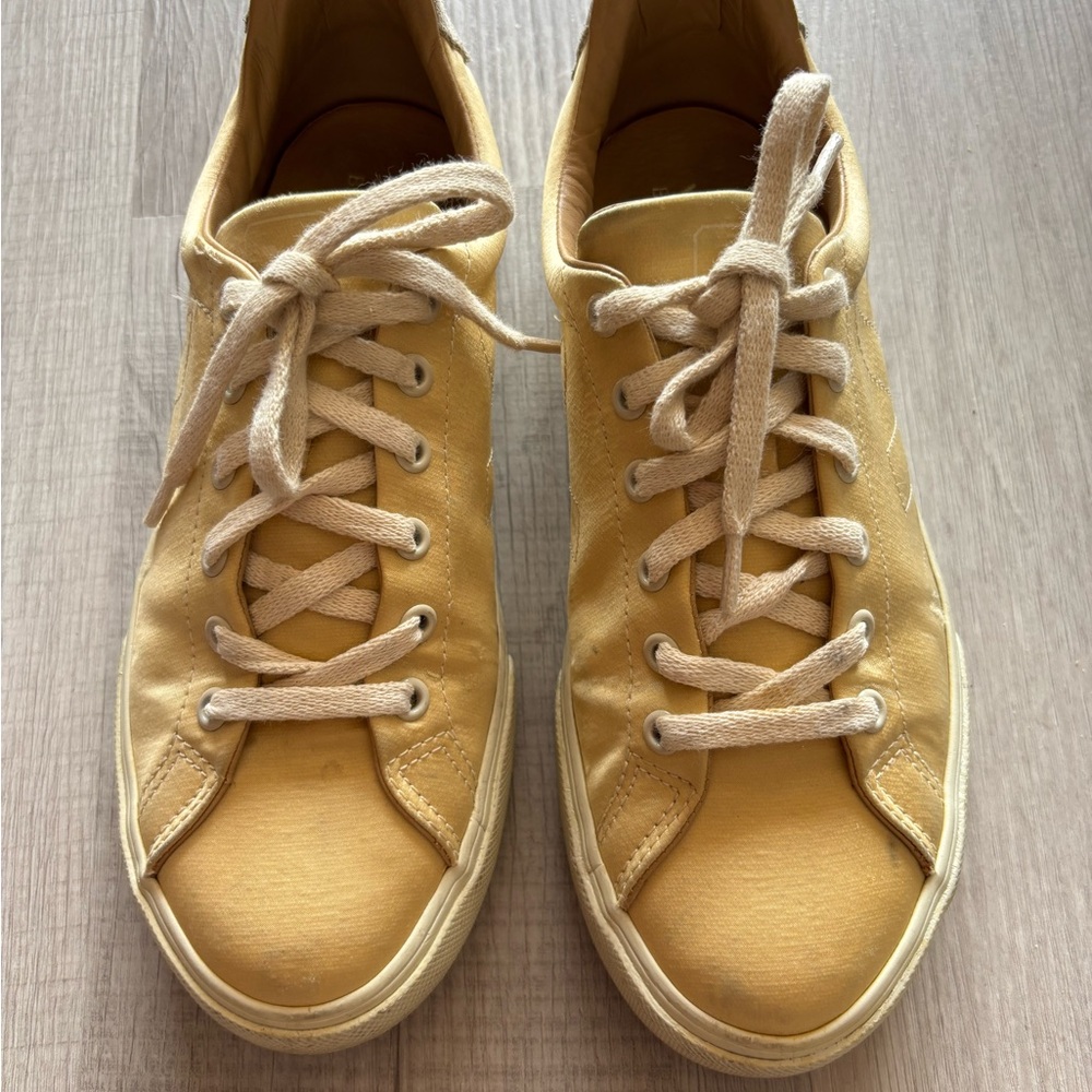 RARE! Veja Bastille Gold Sneakers US 9 EU 40